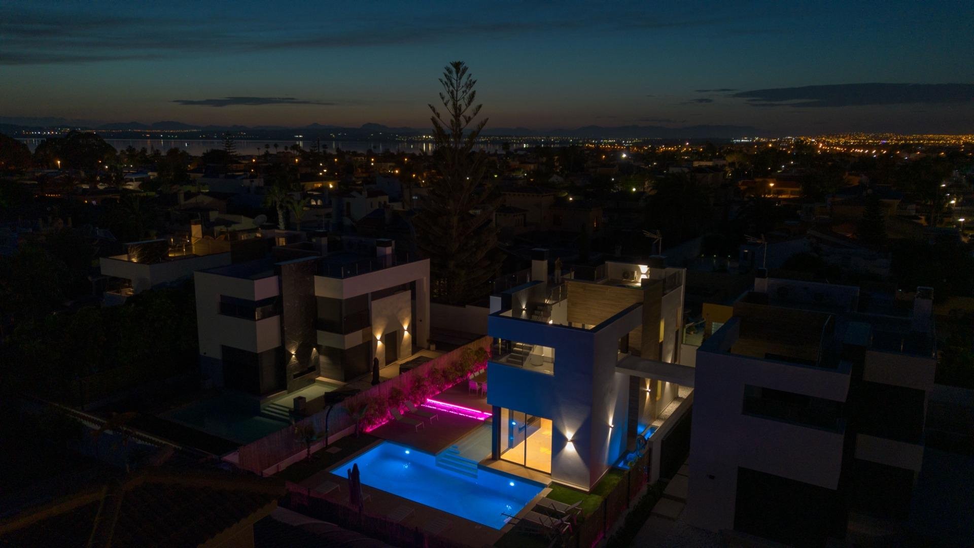 Willa w Torrevieja, Alicante, Hiszpania 3 sypialnie, 126 mkw. nr 195265