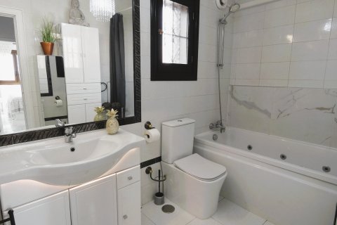Huvila myytävänä Alicante, Espanja, 3 makuuhuonetta, 120 m2 No. 195271 - kuva 26