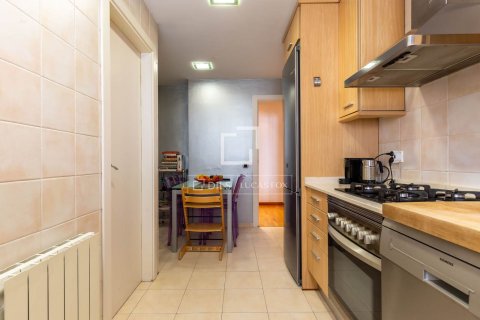 Dzīvoklis pārdošanā Sant Just Desvern, Barcelona, Spānijā 3 istabas, 96 m2 Nr. 168958 - attēls 15