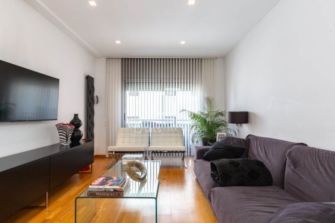 Dzīvoklis pārdošanā Sant Just Desvern, Barcelona, Spānijā 3 istabas, 96 m2 Nr. 168958 - attēls 2