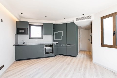 Penthouse w Barcelona, Hiszpania 2 sypialnie, 62 mkw. nr 168939 – zdjęcie 9