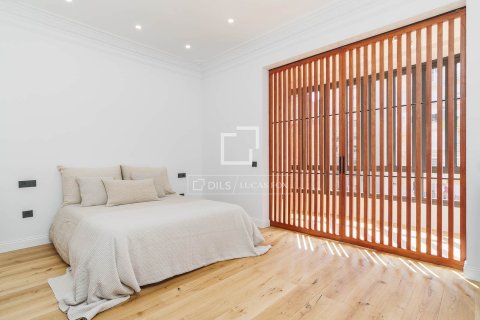 Dzīvoklis pārdošanā Barcelona, Spānijā 3 istabas, 150 m2 Nr. 168956 - attēls 5