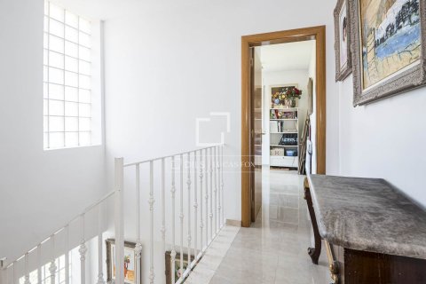 Villa à vendre à Sant Cugat Del Valles, Barcelona, Espagne, 5 chambres, 278 m2 No. 168938 - photo 15