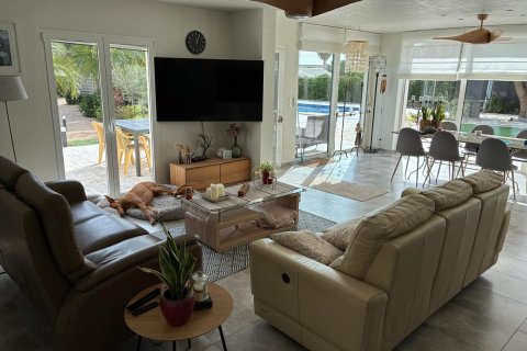 Villa for sale Barrio De La Estacion De Crevillente, Alicante, Spain 5 bedrooms, 180 sq.m. No. 139969 - photo 7