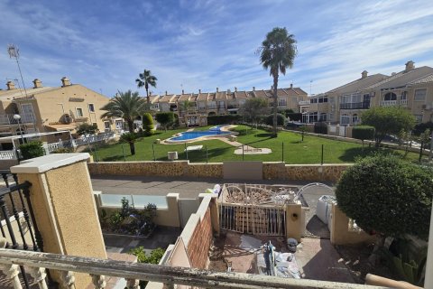 Casa adosada en venta Torrevieja, Alicante, España 2 dormitorios, 75 m2 No. 139974 - foto 9