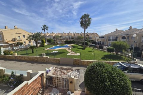Casa adosada en venta Torrevieja, Alicante, España 2 dormitorios, 75 m2 No. 139974 - foto 7