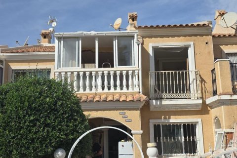 Casa adosada en venta Torrevieja, Alicante, España 2 dormitorios, 75 m2 No. 139974 - foto 6