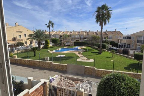 Casa adosada en venta Torrevieja, Alicante, España 2 dormitorios, 75 m2 No. 139974 - foto 8