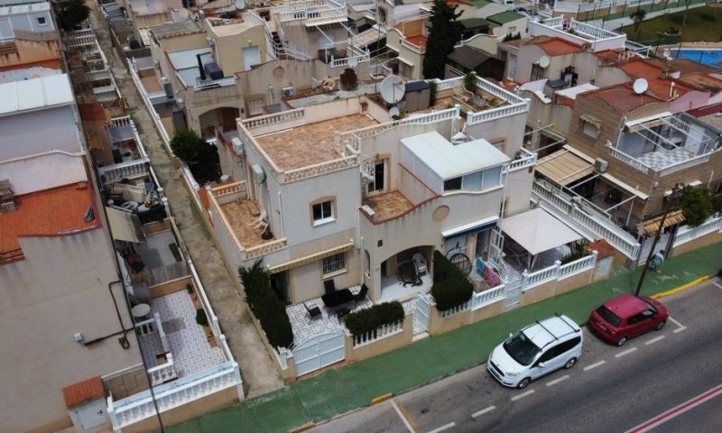 Casa adosada en Torrevieja, Alicante, España 3 dormitorios, 85 m2 No. 139970