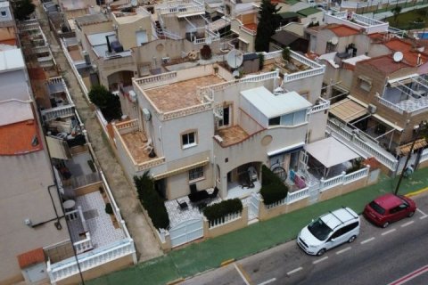 Radhus till salu Torrevieja, Alicante, Spanien 3 sovrum, 85 kvm. Nr. 139970 - foto 3