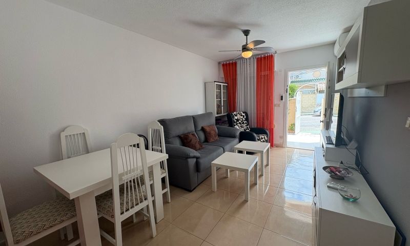 Casa adosada en Torrevieja, Alicante, España 3 dormitorios, 85 m2 No. 139970