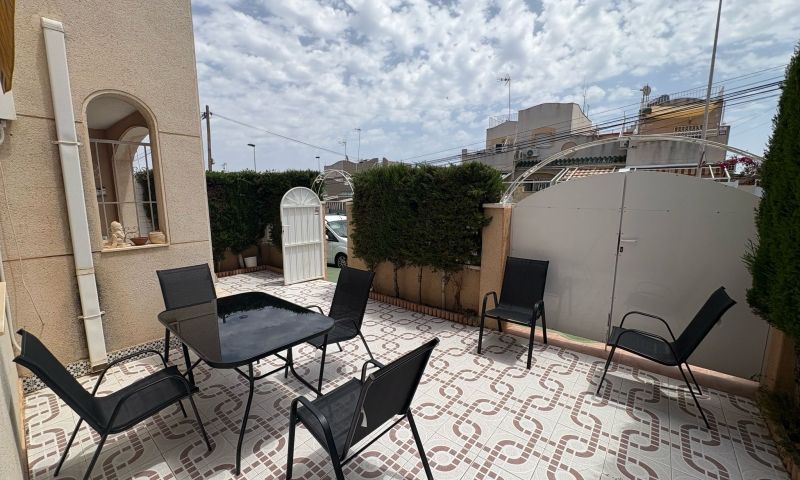 Casa adosada en Torrevieja, Alicante, España 3 dormitorios, 85 m2 No. 139970