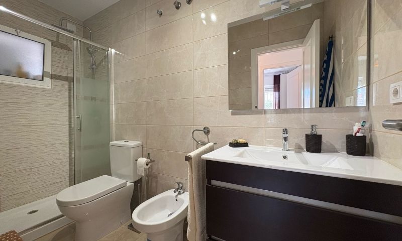 Casa adosada en Torrevieja, Alicante, España 3 dormitorios, 85 m2 No. 139970