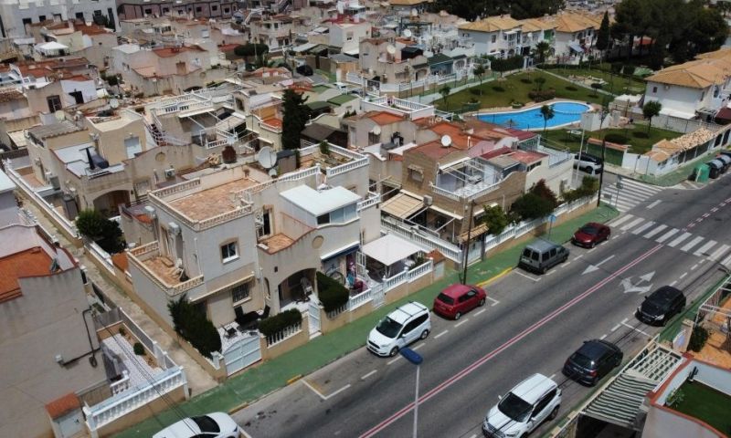 Casa adosada en Torrevieja, Alicante, España 3 dormitorios, 85 m2 No. 139970