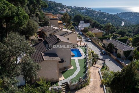 Villa à vendre à Lloret de Mar, Girona, Espagne, 3 chambres, 160 m2 No. 177223 - photo 2