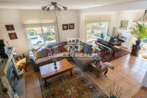 Villa à vendre à Lloret de Mar, Girona, Espagne, 3 chambres, 210 m2 No. 177221 - photo 8