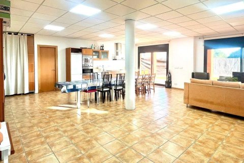 Villa à vendre à Lloret de Mar, Girona, Espagne, 4 chambres, 240 m2 No. 177222 - photo 22