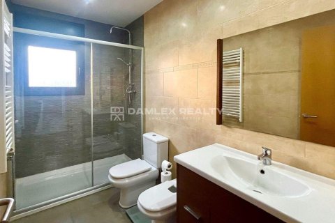 Villa à vendre à Lloret de Mar, Girona, Espagne, 4 chambres, 240 m2 No. 177222 - photo 17