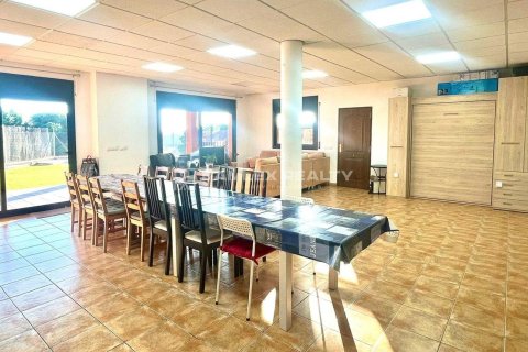 Villa à vendre à Lloret de Mar, Girona, Espagne, 4 chambres, 240 m2 No. 177222 - photo 23