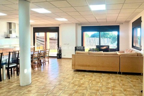 Villa à vendre à Lloret de Mar, Girona, Espagne, 4 chambres, 240 m2 No. 177222 - photo 26