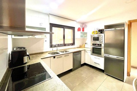 Villa à vendre à Lloret de Mar, Girona, Espagne, 4 chambres, 240 m2 No. 177222 - photo 8
