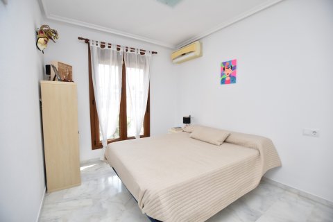 Villetta a schiera in vendita Algorfa, Alicante, Spagna 3 camere da letto, 110 mq. N° 139793 - foto 16