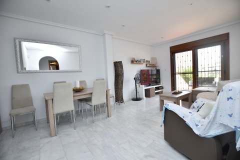 Villetta a schiera in vendita Algorfa, Alicante, Spagna 3 camere da letto, 110 mq. N° 139793 - foto 11