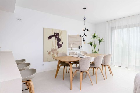 Huoneisto myytävänä Fuengirola, Malaga, Espanja, 3 makuuhuonetta, 163.16 m2 No. 174265 - kuva 13