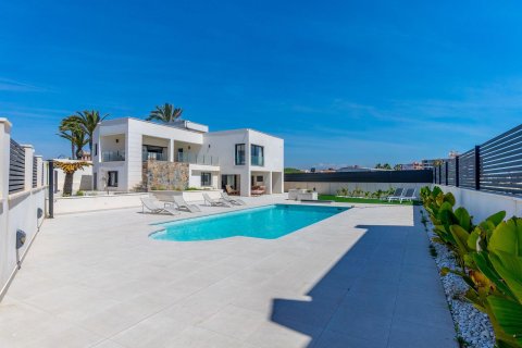 Villa for sale La Veleta, Alicante, Spain 5 bedrooms, 200 sq.m. No. 139349 - photo 2