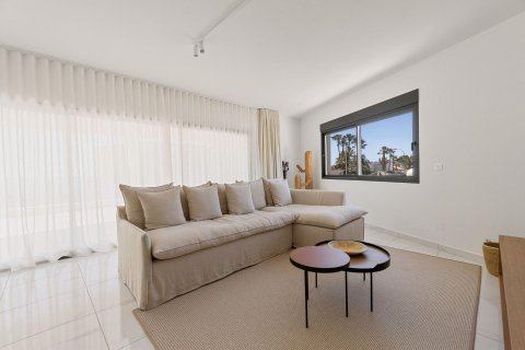 Villa for sale La Veleta, Alicante, Spain 5 bedrooms, 200 sq.m. No. 139349 - photo 11