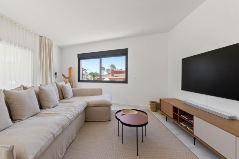 Villa for sale La Veleta, Alicante, Spain 5 bedrooms, 200 sq.m. No. 139349 - photo 8