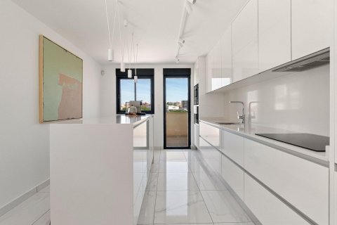 Villa for sale La Veleta, Alicante, Spain 5 bedrooms, 200 sq.m. No. 139349 - photo 17