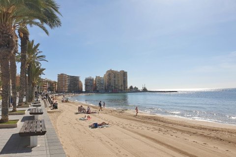 Lägenhet till salu Torrevieja, Alicante, Spanien 3 sovrum, 128 kvm. Nr. 139354 - foto 18