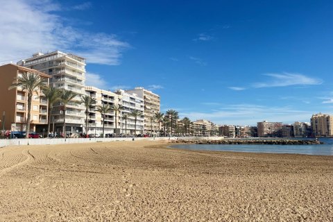 Lägenhet till salu Torrevieja, Alicante, Spanien 3 sovrum, 128 kvm. Nr. 139354 - foto 19