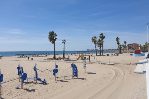 Lägenhet till salu Torrevieja, Alicante, Spanien 3 sovrum, 128 kvm. Nr. 139354 - foto 17