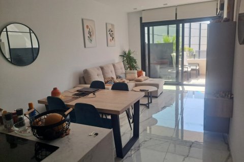 Apartment à vendre Alicante, Espagne, 2 chambres,  No. 139352 - photo 6