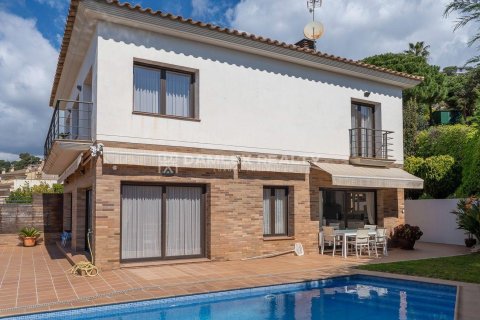 House à vendre à Lloret de Mar, Girona, Espagne, 3 chambres, 377 m2 No. 177084 - photo 12