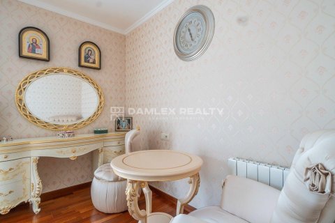 House à vendre à Lloret de Mar, Girona, Espagne, 3 chambres, 377 m2 No. 177084 - photo 25
