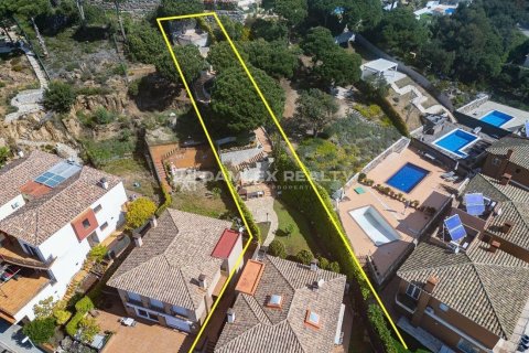 House à vendre à Lloret de Mar, Girona, Espagne, 3 chambres, 377 m2 No. 177084 - photo 4