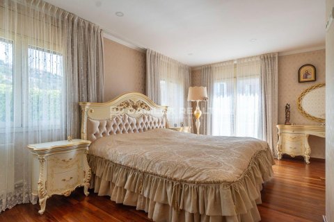 House à vendre à Lloret de Mar, Girona, Espagne, 3 chambres, 377 m2 No. 177084 - photo 23