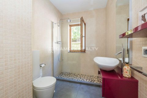 House à vendre à Lloret de Mar, Girona, Espagne, 5 chambres, 363 m2 No. 177086 - photo 19