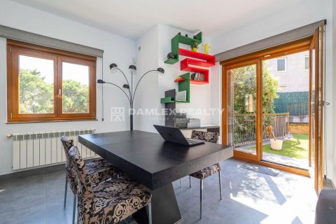 House à vendre à Lloret de Mar, Girona, Espagne, 5 chambres, 363 m2 No. 177086 - photo 16