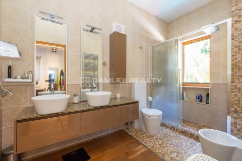 House à vendre à Lloret de Mar, Girona, Espagne, 5 chambres, 363 m2 No. 177086 - photo 30