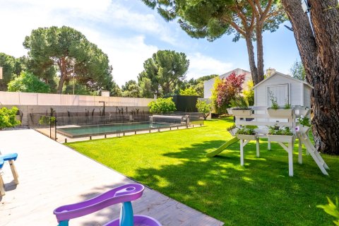 Villa zum Verkauf in Pozuelo de Alarcon, Madrid, Spanien 4 Schlafzimmer, 435 m2 Nr. 168890 - Foto 5