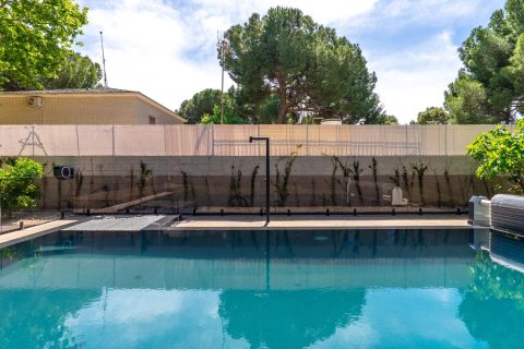 Villa zum Verkauf in Pozuelo de Alarcon, Madrid, Spanien 4 Schlafzimmer, 435 m2 Nr. 168890 - Foto 3