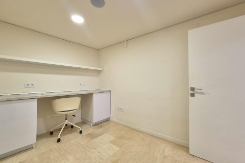 Commercial property for rent in Alicante, Spain 6 bedrooms, 220 sq.m. No. 168891 - photo 12