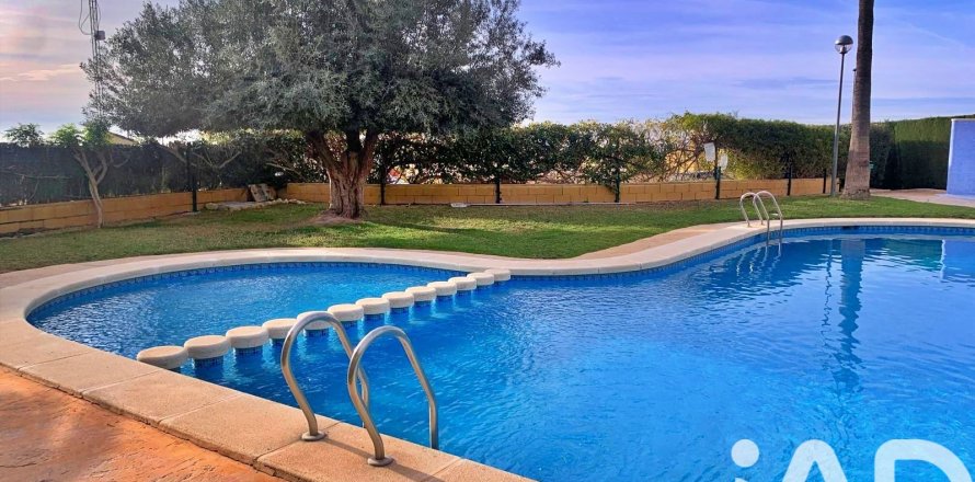 Villetta a schiera a Mutxamel, Alicante, Spagna 3 camere da letto, N° 172572