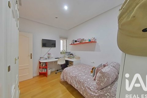 Dzīvoklis pārdošanā Cadiz, Spānijā 4 istabas, 130 m2 Nr. 172573 - attēls 17