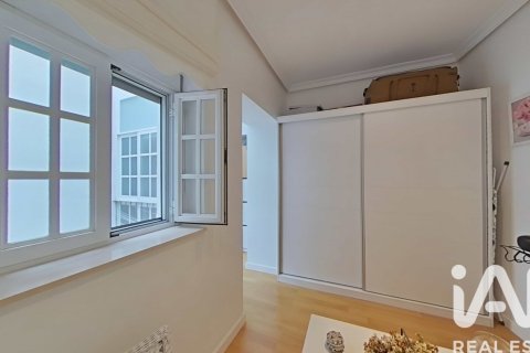 Dzīvoklis pārdošanā Cadiz, Spānijā 4 istabas, 130 m2 Nr. 172573 - attēls 27