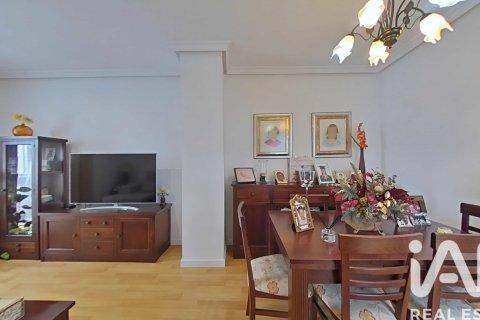 Dzīvoklis pārdošanā Cadiz, Spānijā 4 istabas, 130 m2 Nr. 172573 - attēls 3